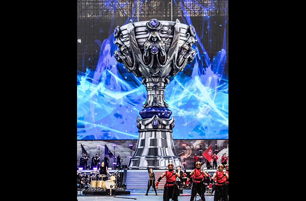 巴西媒体爆料：Uzi大概率会获得名人堂皮肤，包括薇恩和卡莎？？？？