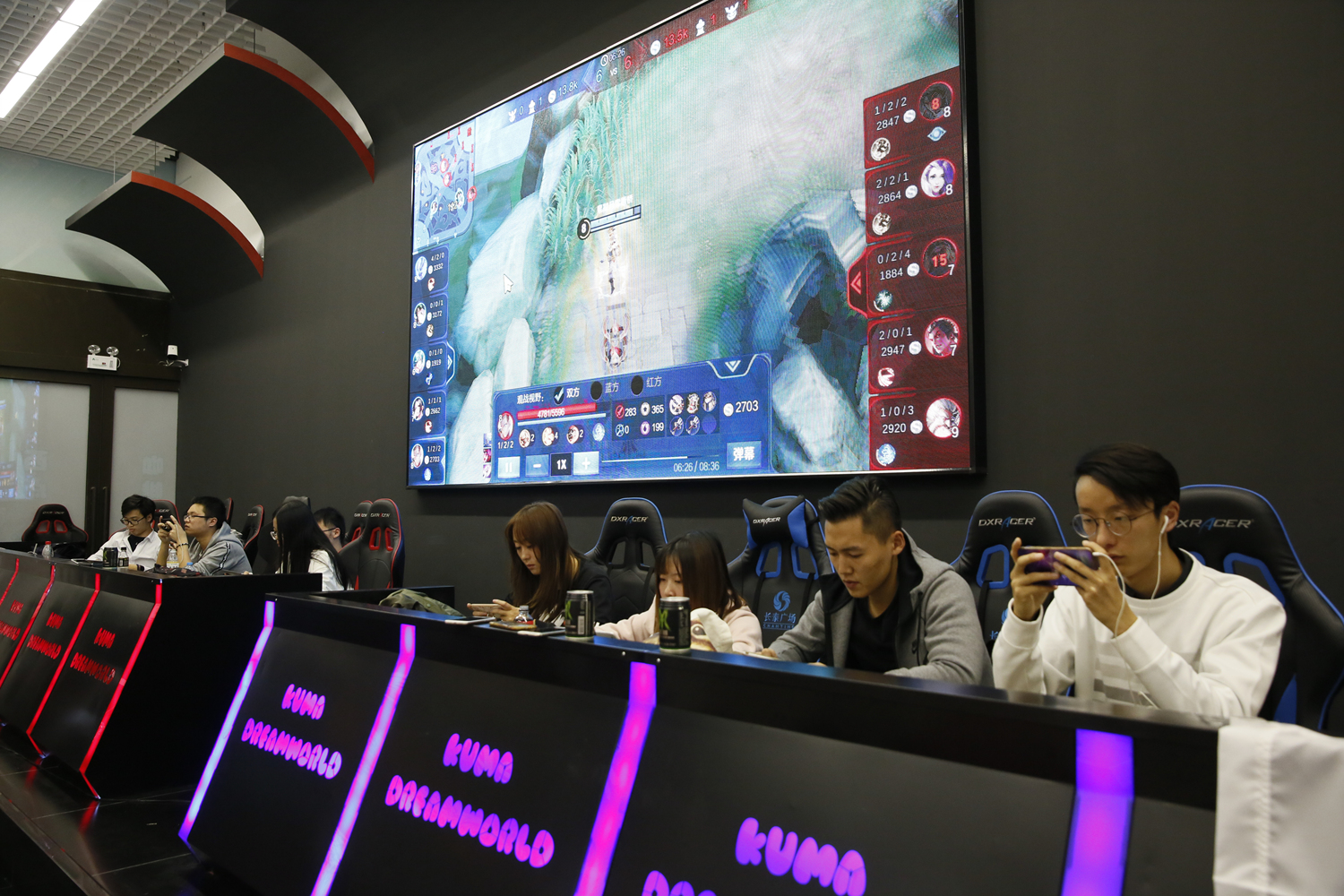 Team WE 对阵LGD赛前数据前瞻：Haichao四项数据强于FoFo