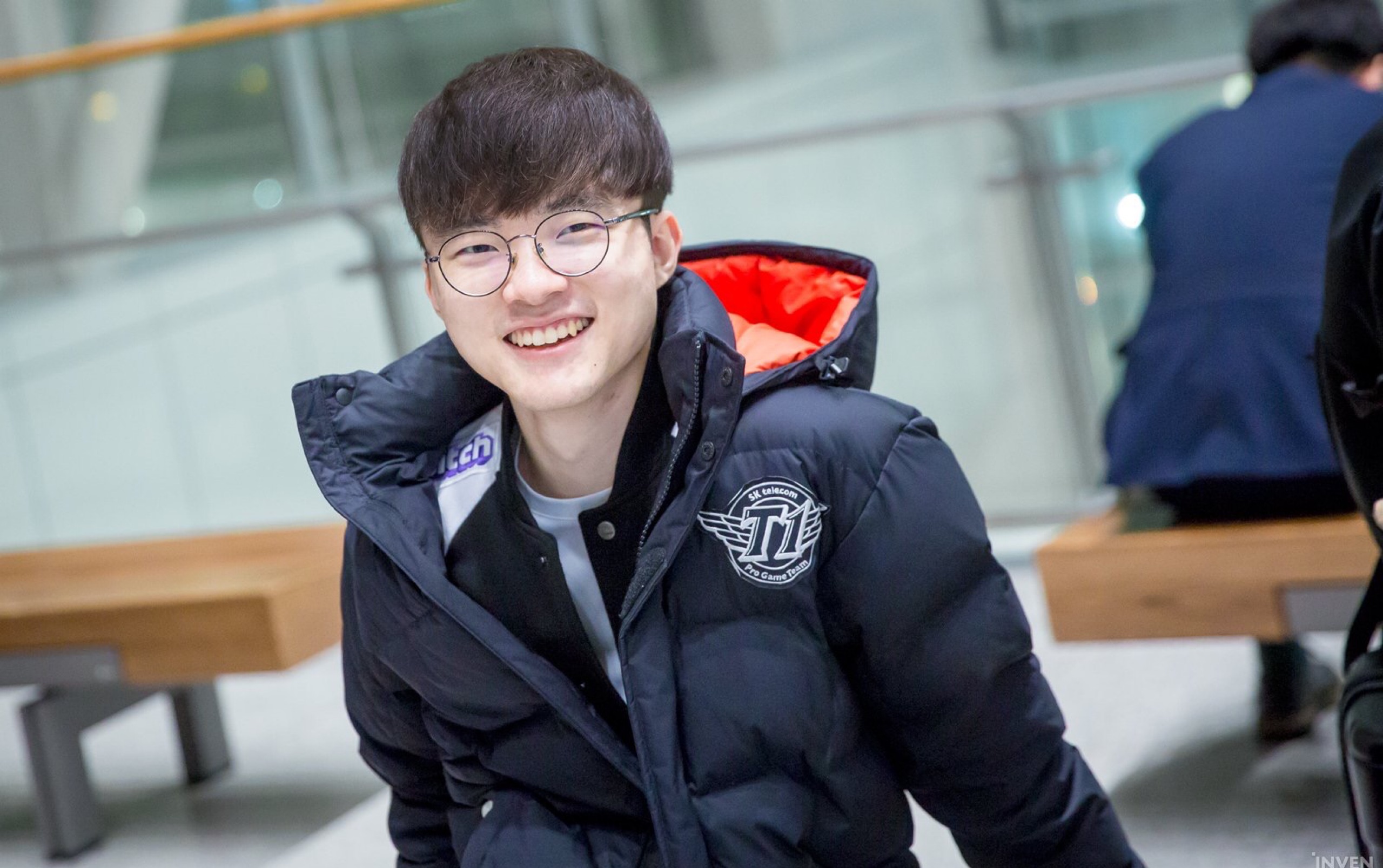 Ale：所有人都需要回放录像看看怎么输的